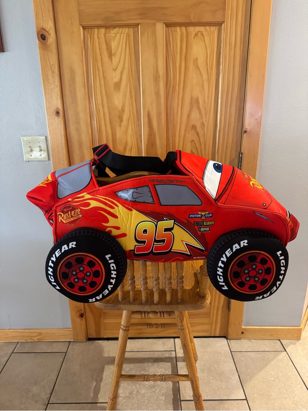 Toddler Lightning McQueen Full Costume + Fuzzy Pullover & Accessories 3-4T - Picture 4 of 16